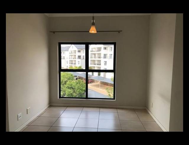 1 BEDROOM APARTMENT FOR SALE IN MODDERFONTEIN